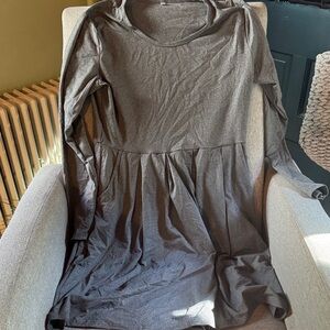 Elegant Gray Long Sleeve Dress